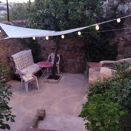 La Casa Del Barranco *