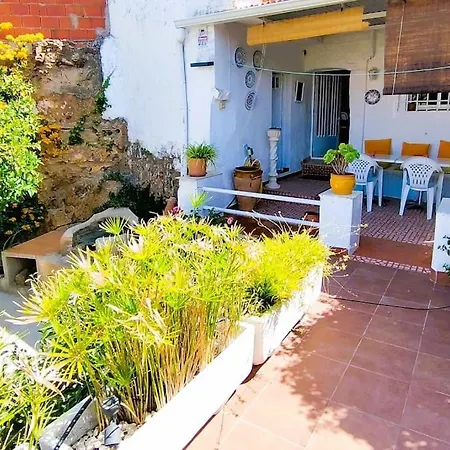 La Casa Del Barranco * Feria